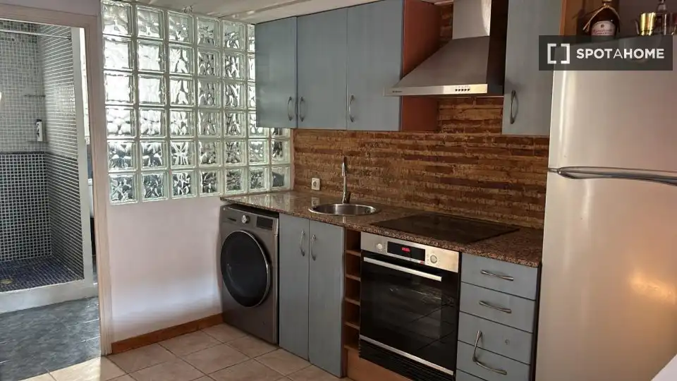 Piso con terraza en alquiler en L'Eixample, imagen 4