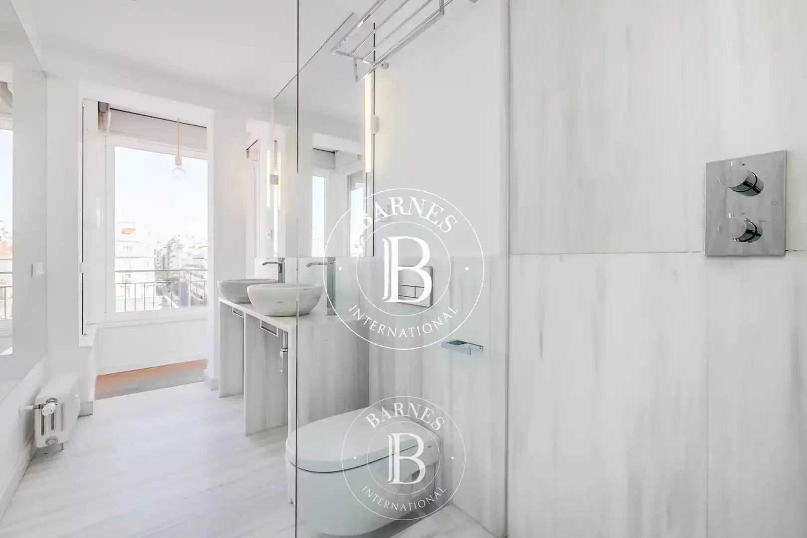 Baño de Piso de alquiler en Madrid con Aire acondicionado, Calefacción y Horno