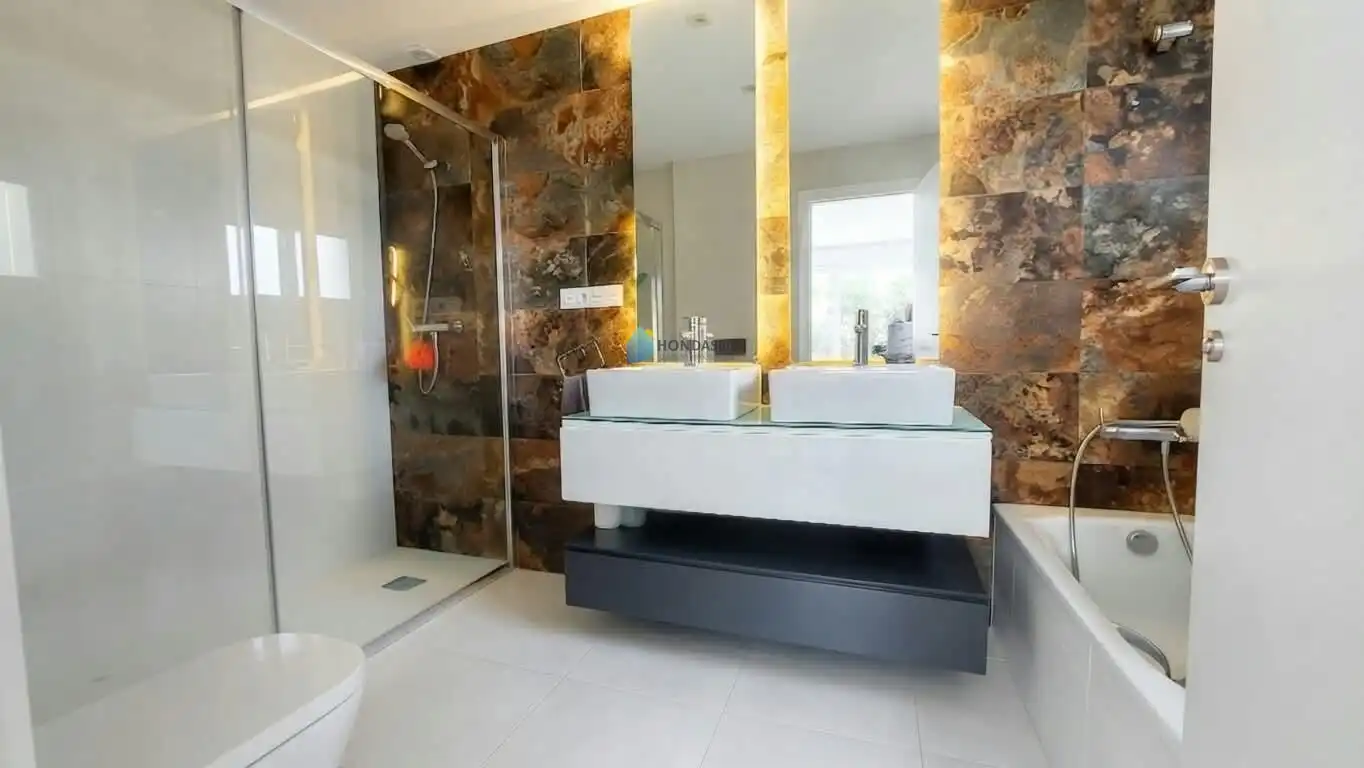 Baño de Casa o chalet en venta en La Manga del Mar Menor con Aire acondicionado, Jardín privado y Terraza