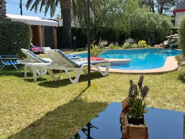 Piscina de Casa o xalet en venda en Cambrils amb Aire condicionat, Piscina i Balcó