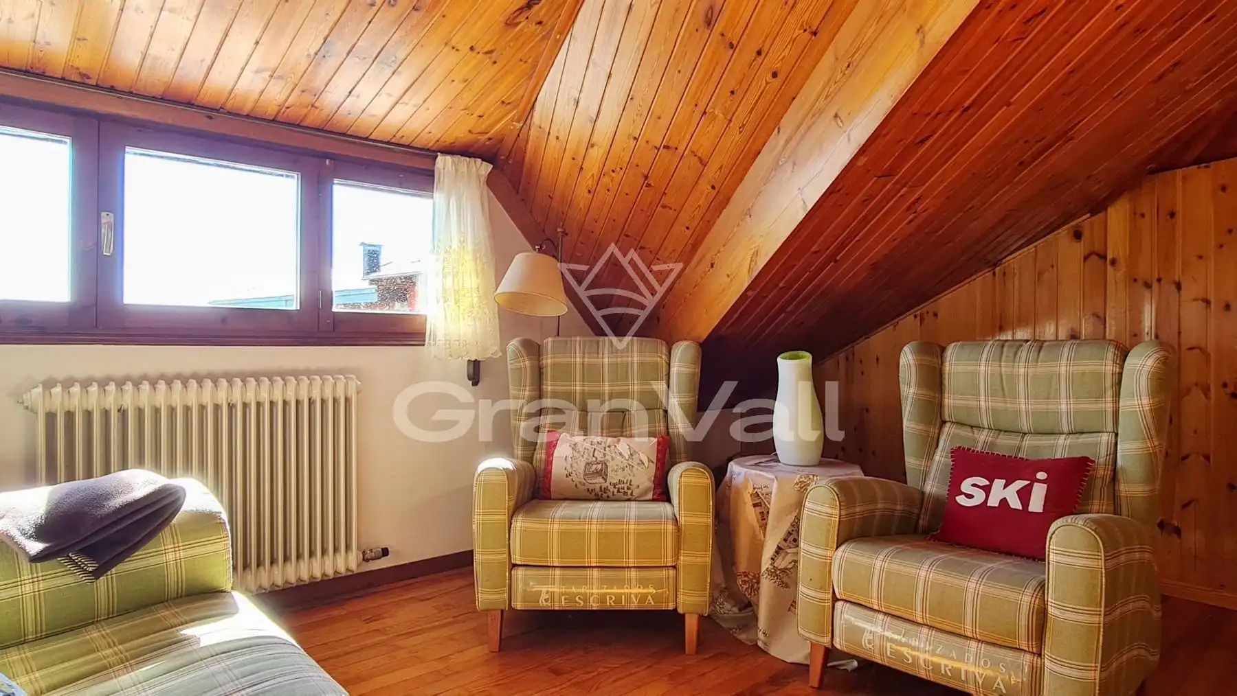 Sala de estar de Ático en venta en Puigcerdà con Calefacción y Trastero