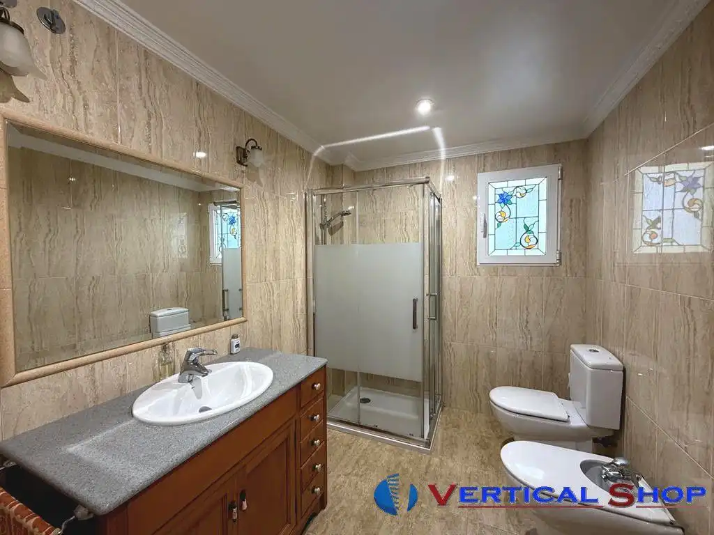 Baño de Casa o chalet en venta en Villena con Aire acondicionado, Calefacción y Terraza