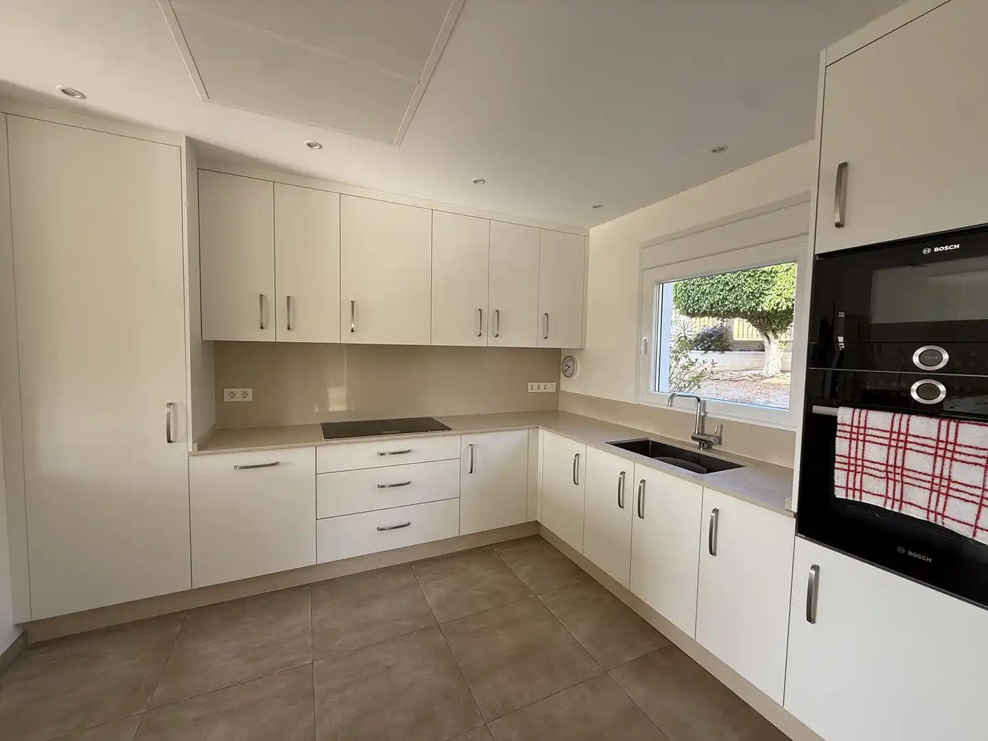 Villa con giardino in vendita a Estepona Pueblo, imagen 6
