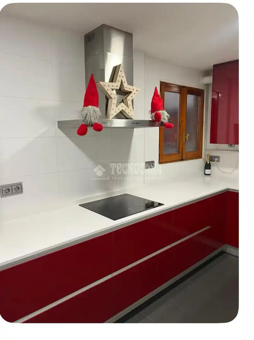 Cocina de Piso de alquiler en Madrid con Balcón