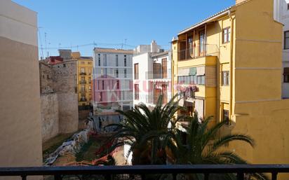 Exterior view of Flat for sale in  Valencia Capital  with Air Conditioner, Parquet flooring and Furnished