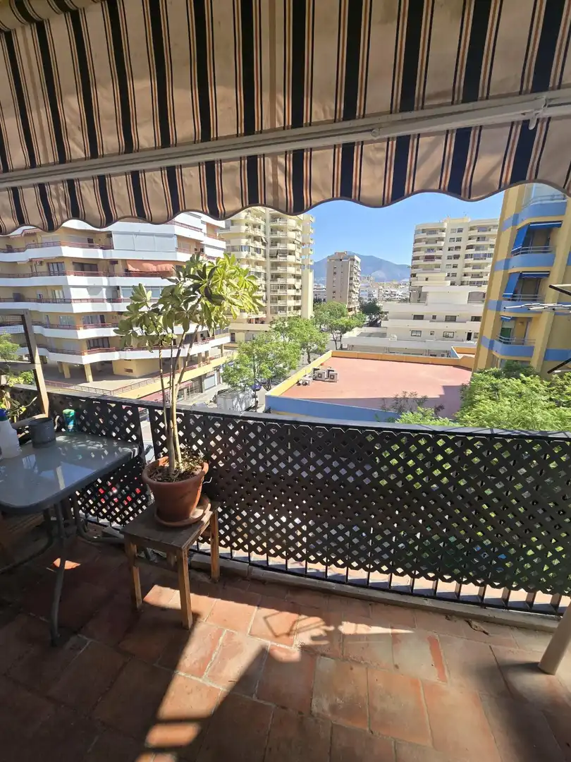 Vista exterior de Piso en venta en Fuengirola
