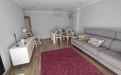 Living room of Flat for sale in Sueca  with Air Conditioner, Heating and Storage room