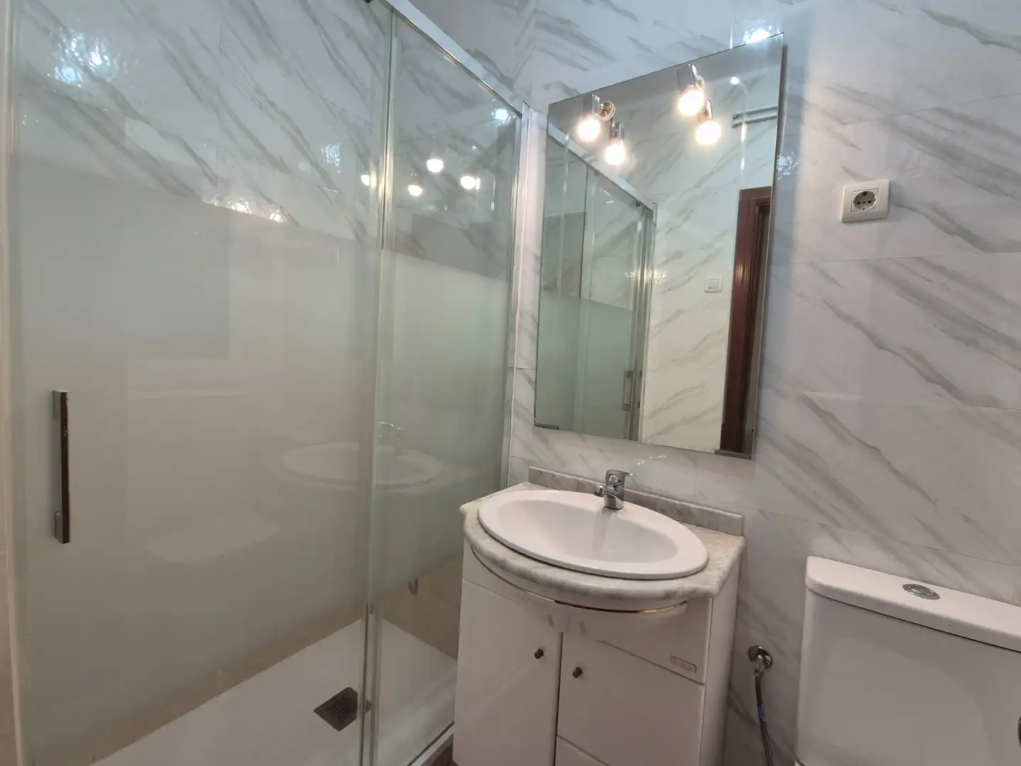 Baño de Piso en venta en Manresa con Calefacción, Parquet y Horno
