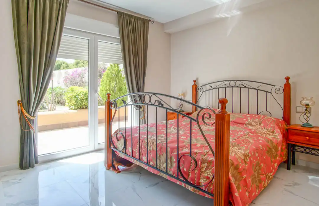 Dormitori de Casa o xalet en venda en La Nucia amb Aire condicionat, Terrassa i Traster