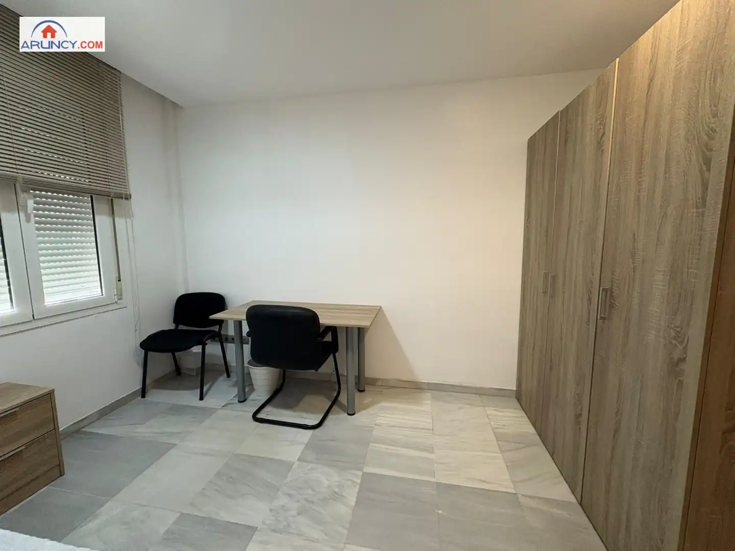Flat for sale in Sevilla  with Air Conditioner, Terrace and Storage room
