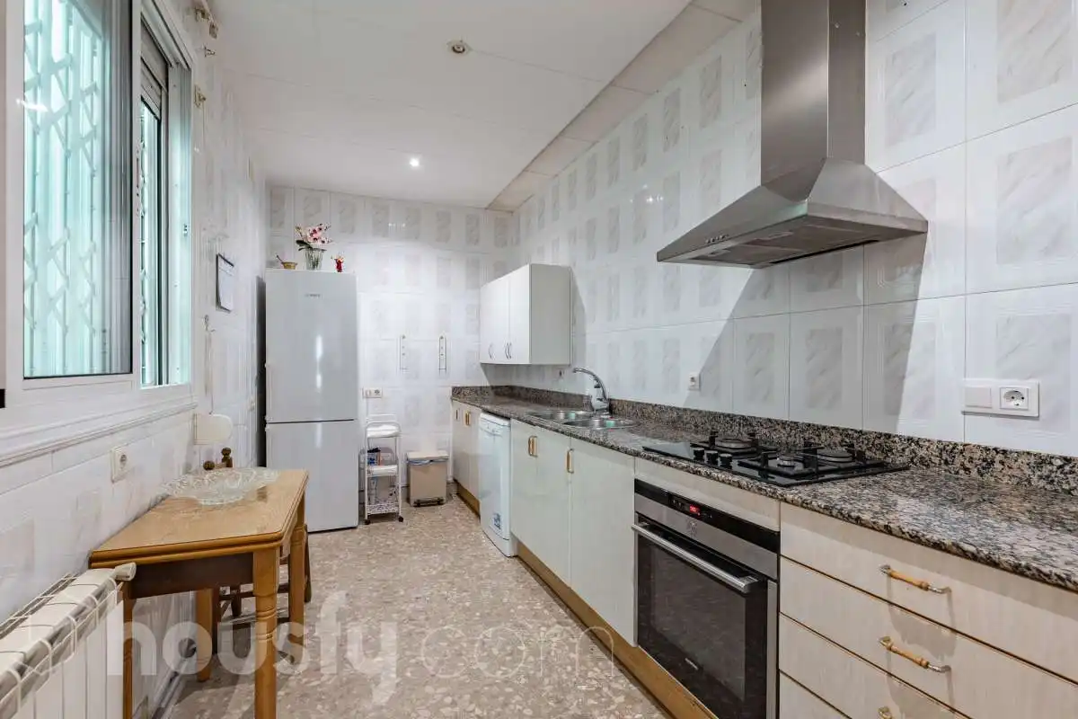 Cocina de Casa o chalet en venta en Sabadell con Calefacción, Terraza y Trastero