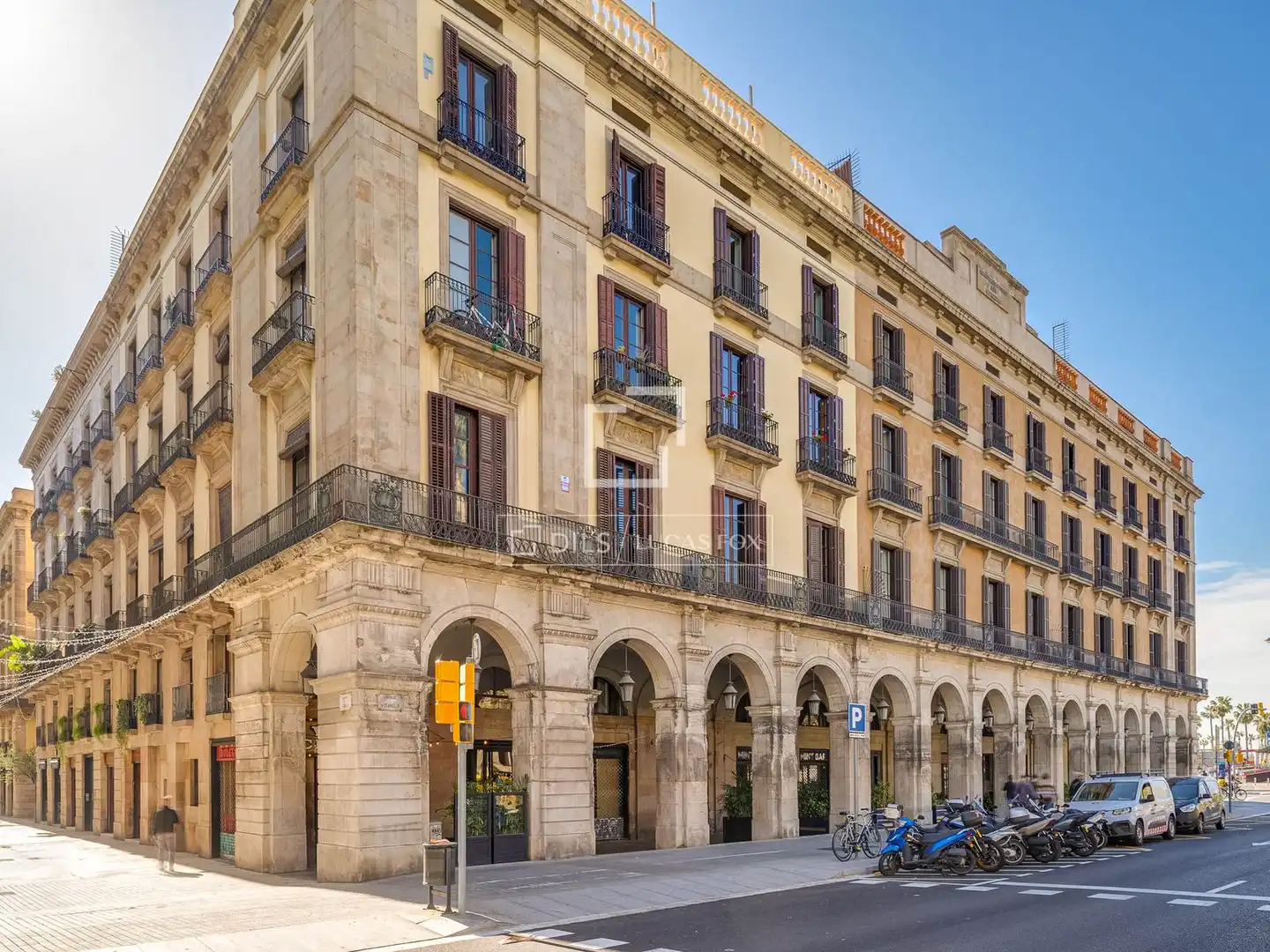 Exterior view of Flat for sale in Barcelona  with Air Conditioner, Heating and Furnished