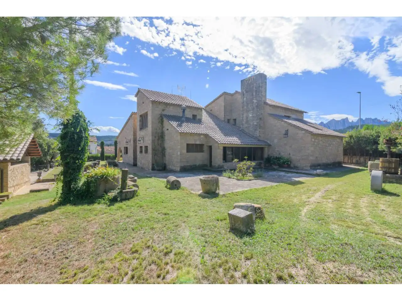 Außenansicht von Haus oder Chalet zum Verkauf in Sant Vicenç de Castellet mit Klimaanlage, Heizung und Privatgarten