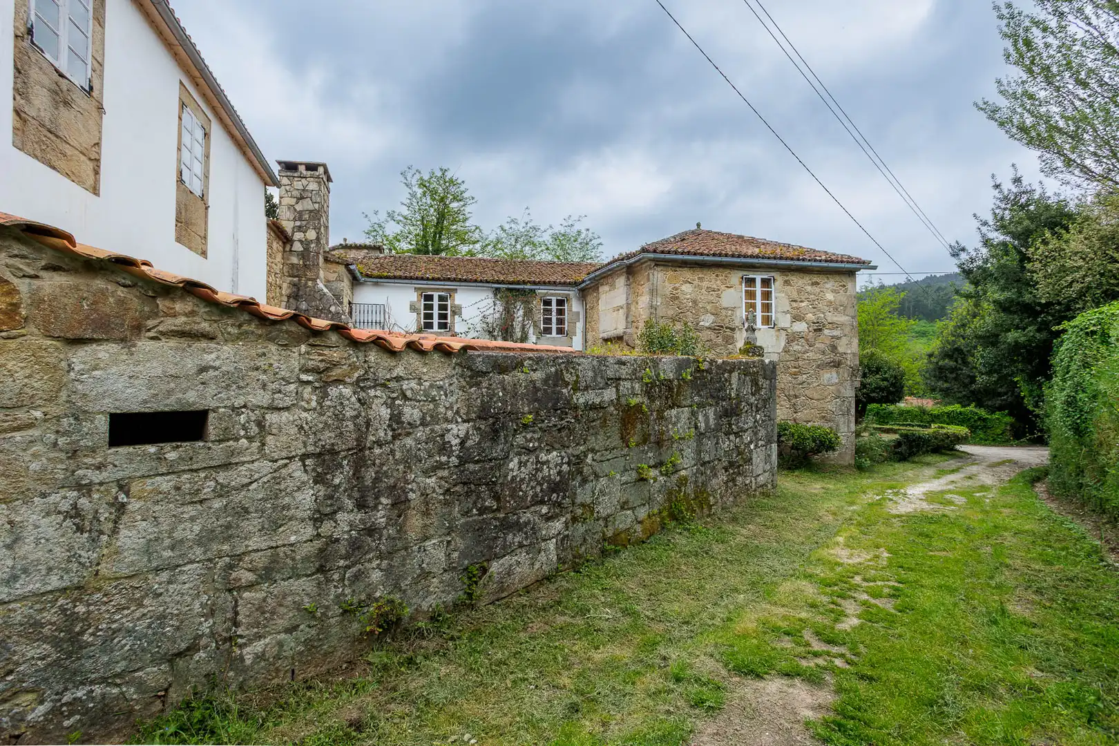 Vista exterior de Finca rústica en venda en Vedra amb Moblat