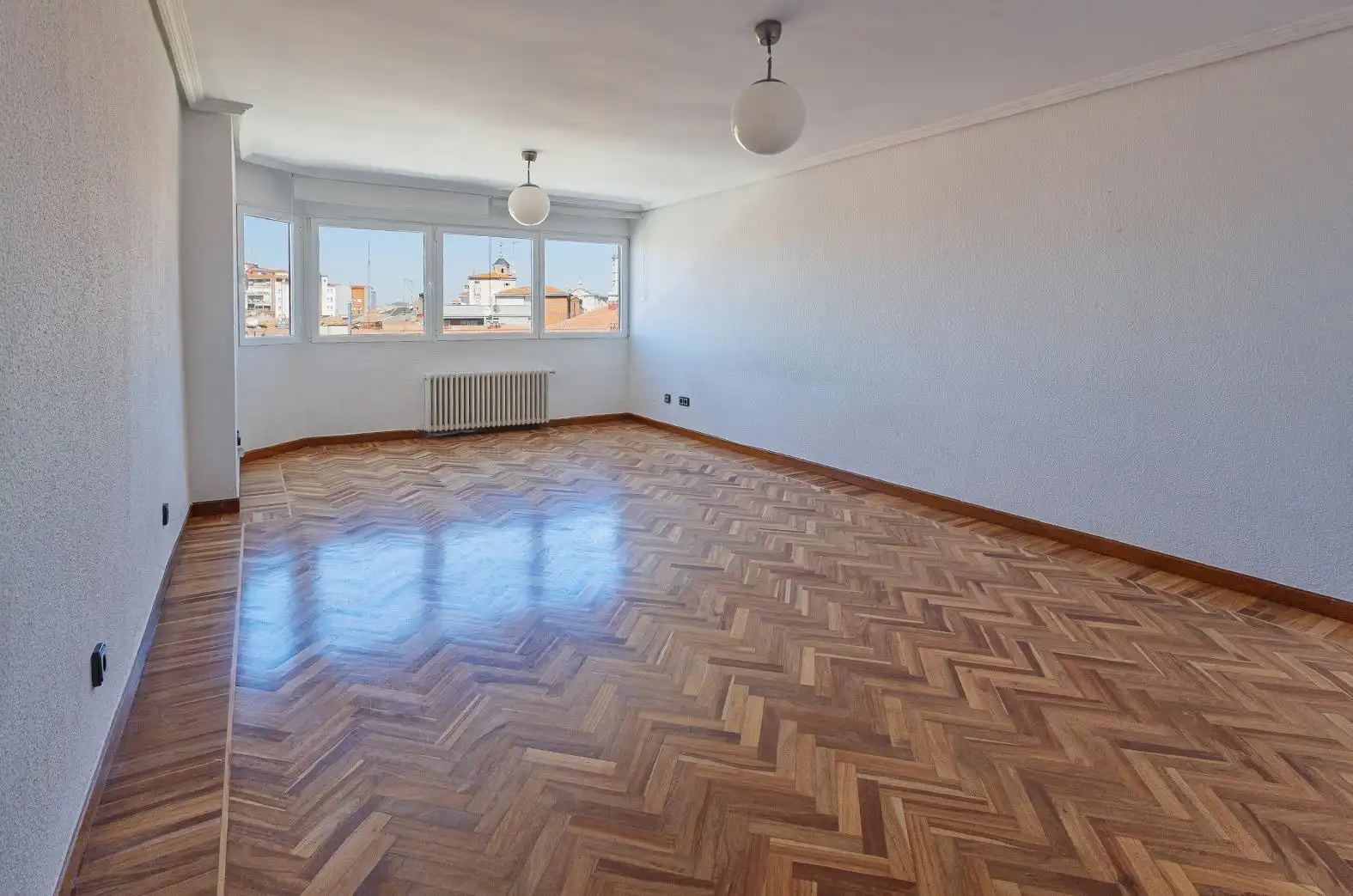 Piso con ascensor en venta en Plaza de España, imagen 2