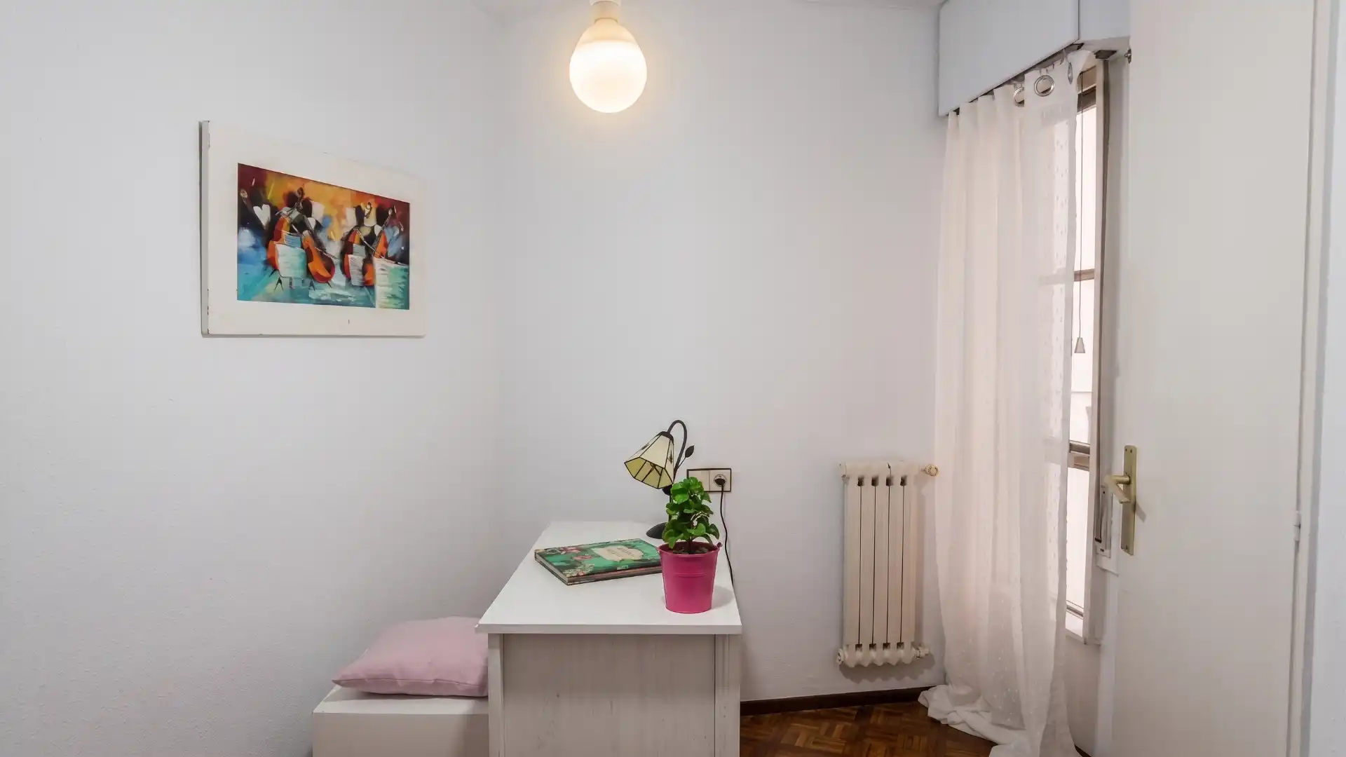 Bedroom of Flat for sale in A Coruña Capital   with Heating and Parquet flooring