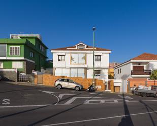 Vista exterior de Pis de lloguer en Las Palmas de Gran Canaria amb Jardí privat i Terrassa
