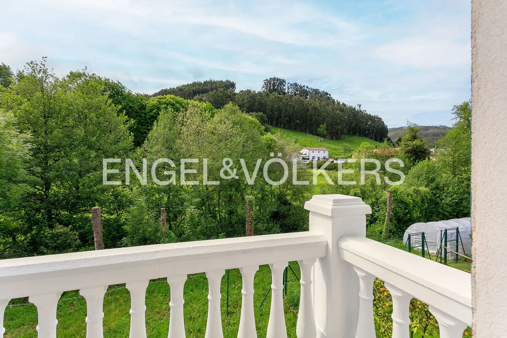 Terraza de Casa o chalet en venta en Castro-Urdiales con Calefacción, Jardín privado y Terraza