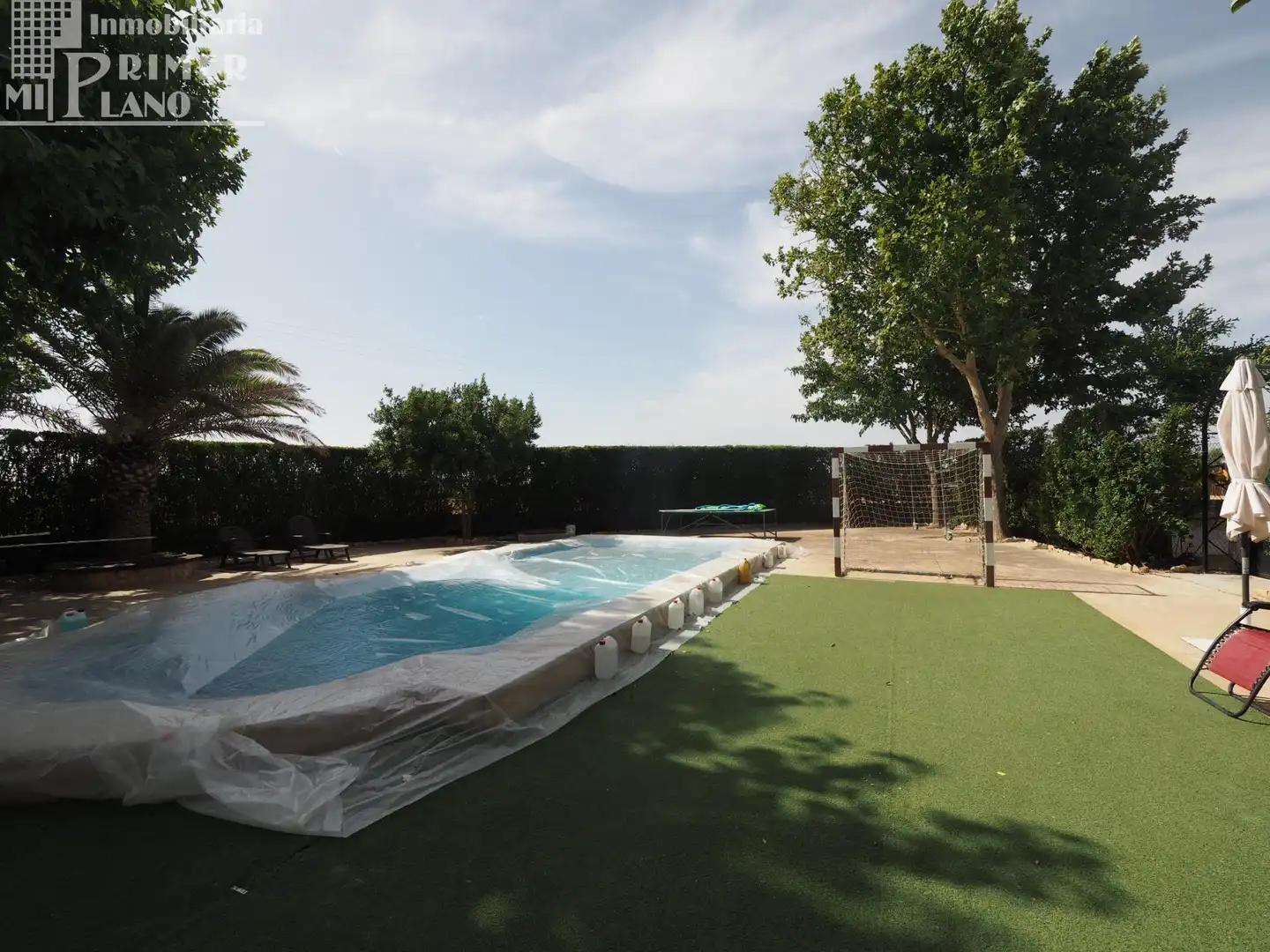 Swimming pool of Houses for sale in Argamasilla de Alba  with Swimming Pool