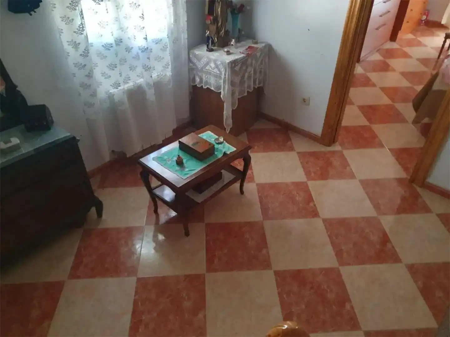 Sala d'estar de Pis en venda en Huelma amb Traster, Moblat i Balcó