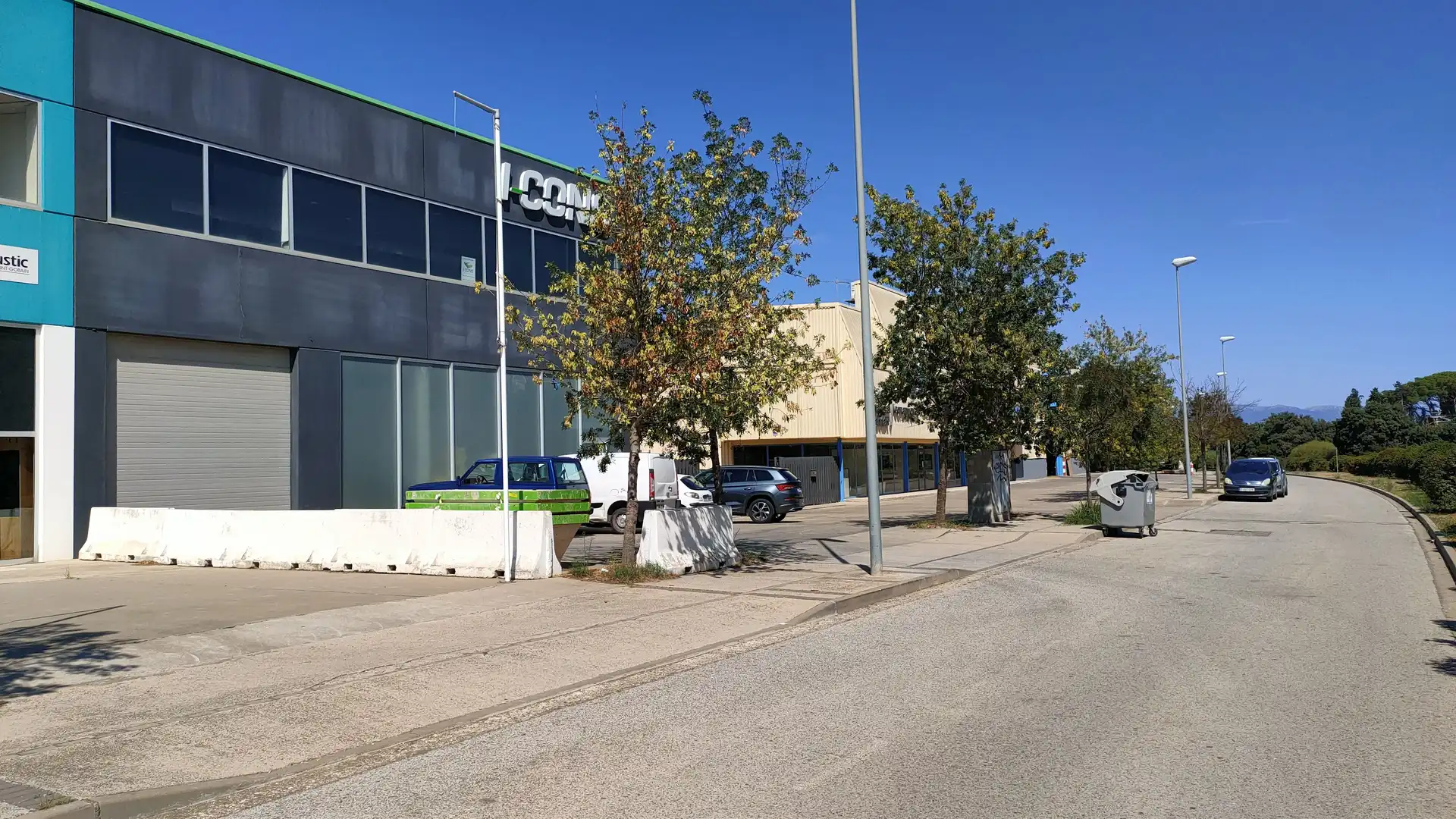 Außenansicht von Fabrik Grundstücke zur Miete in Figueres
