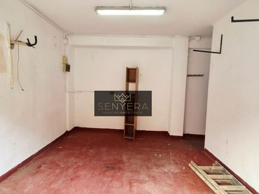 Local comercial en alquiler en Plaza Xúquer