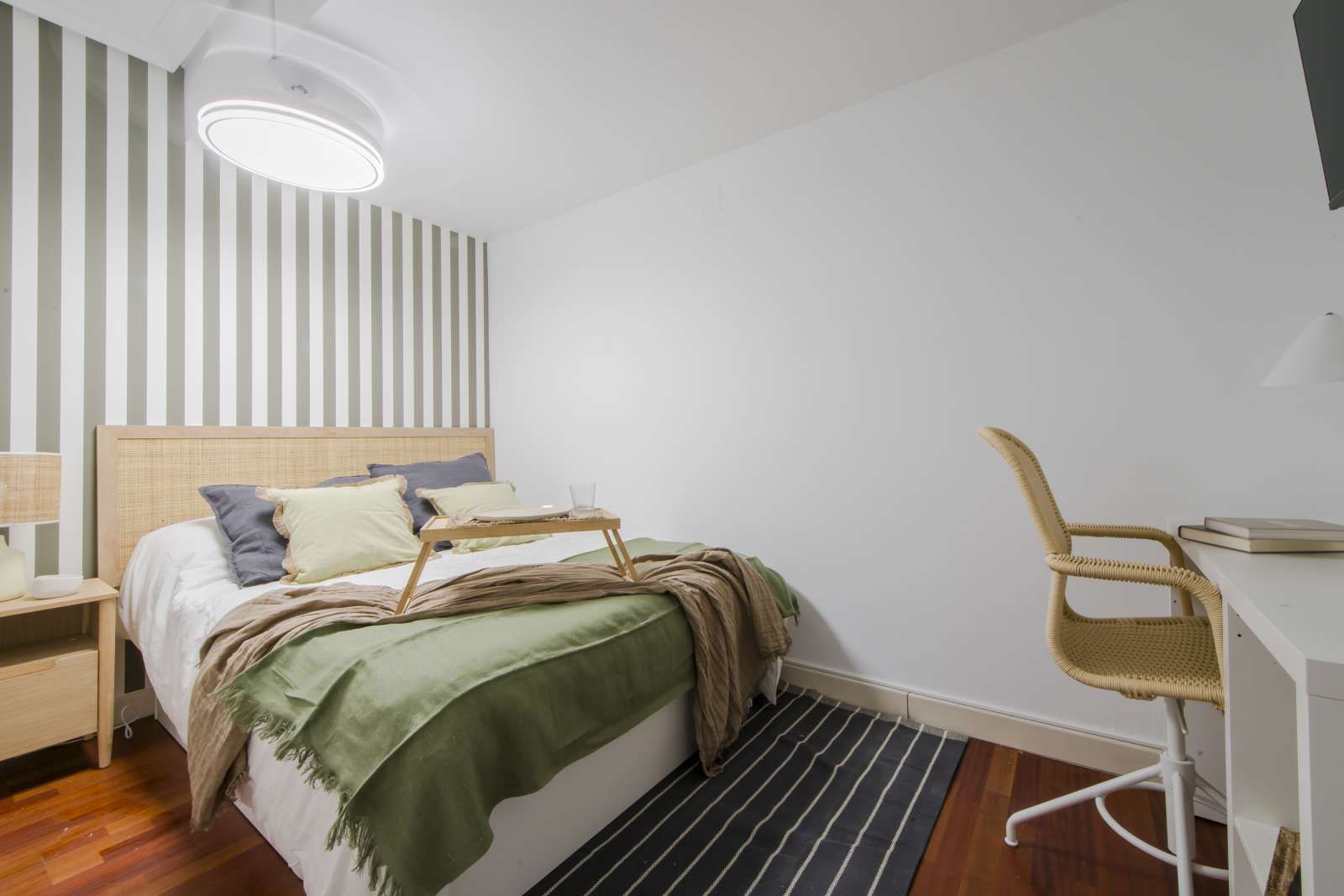 Habitación de Piso para compartir en  Madrid Capital con Aire acondicionado y Terraza