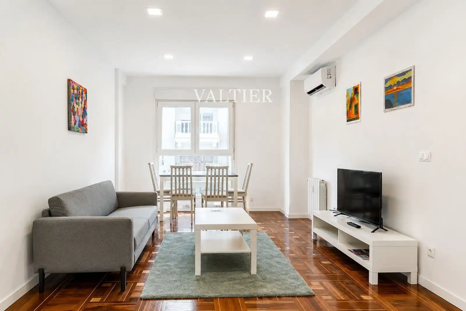 Sala de estar de Piso de alquiler en Madrid con Aire acondicionado, Terraza y Amueblado