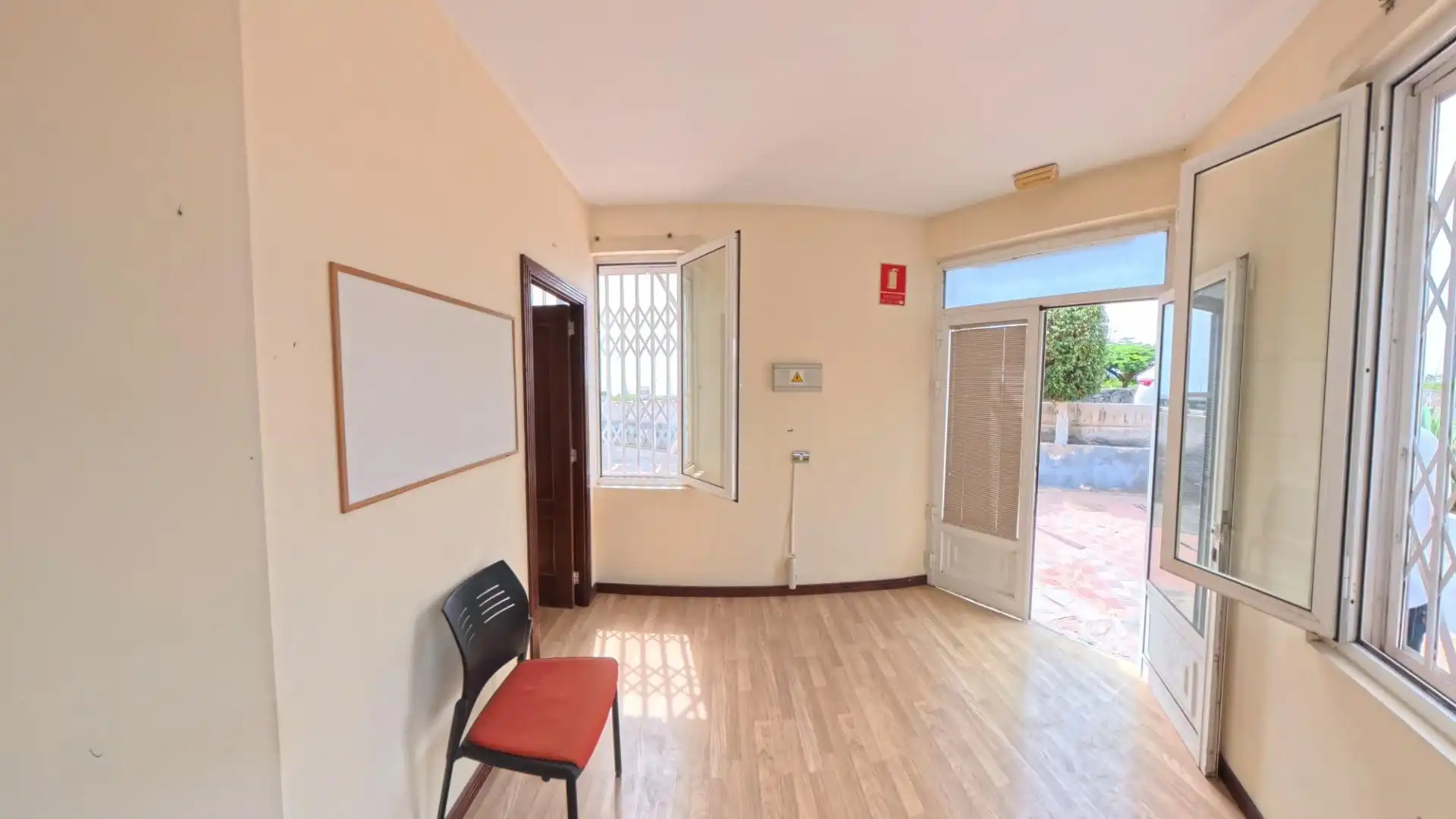 Business premises to rent in Calle BENEHARO, imagen 30