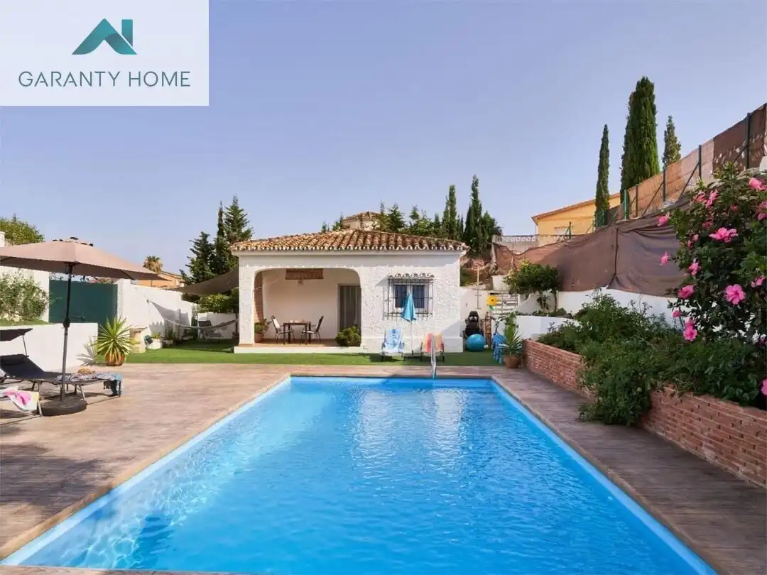 Chalet con terraza en venta en Solymar, imagen 2