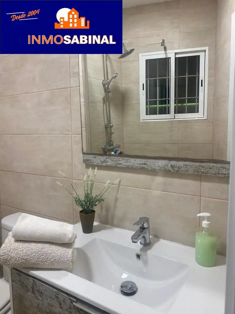 Baño de Casa o chalet en venta en Roquetas de Mar con Aire acondicionado, Jardín privado y Piscina