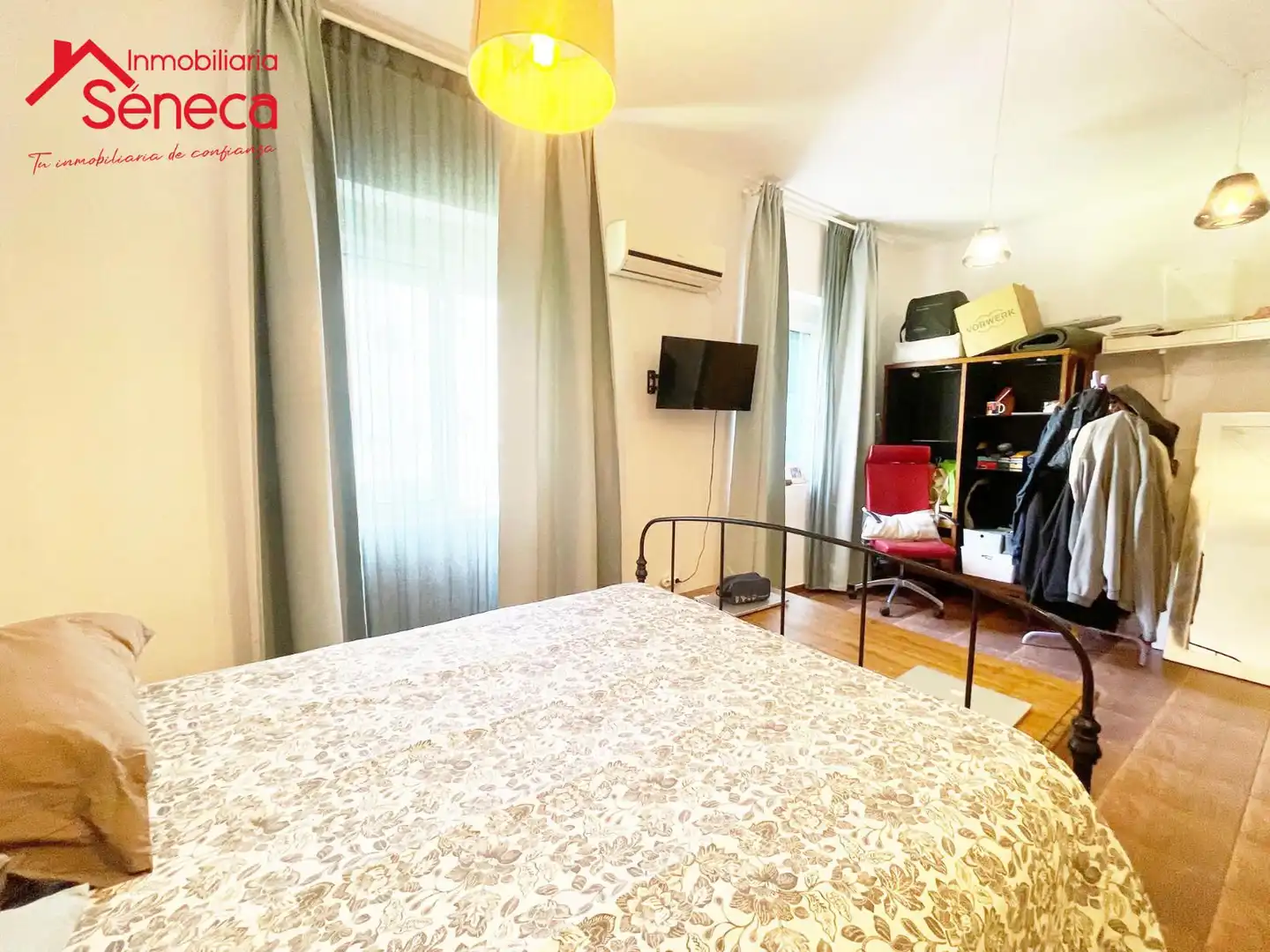 Piso en venta en JULIO PELLICER, Ciudad Jardín - Zoco