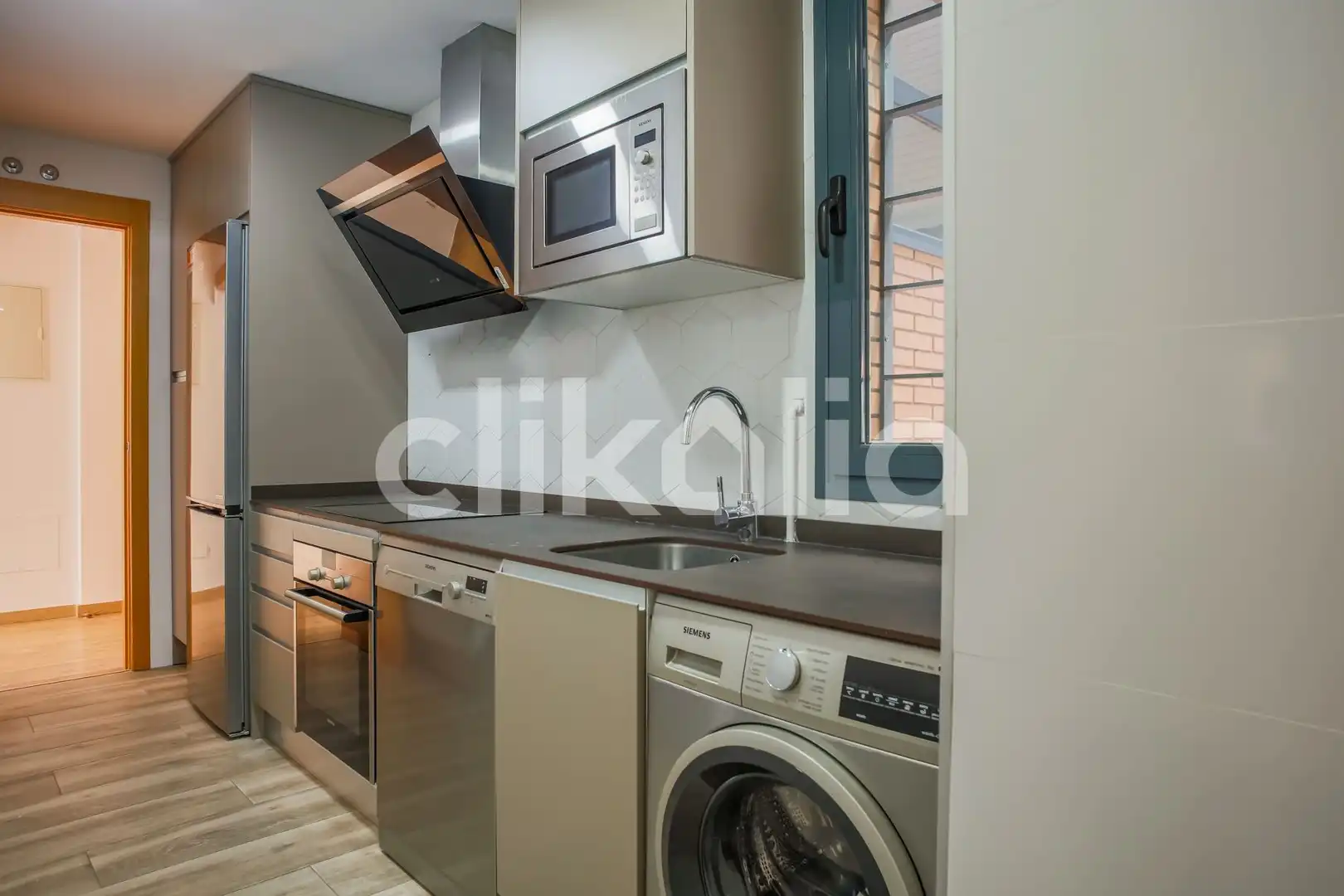 Cocina de Piso en venta en Las Rozas de Madrid con Calefacción, Jardín privado y Terraza
