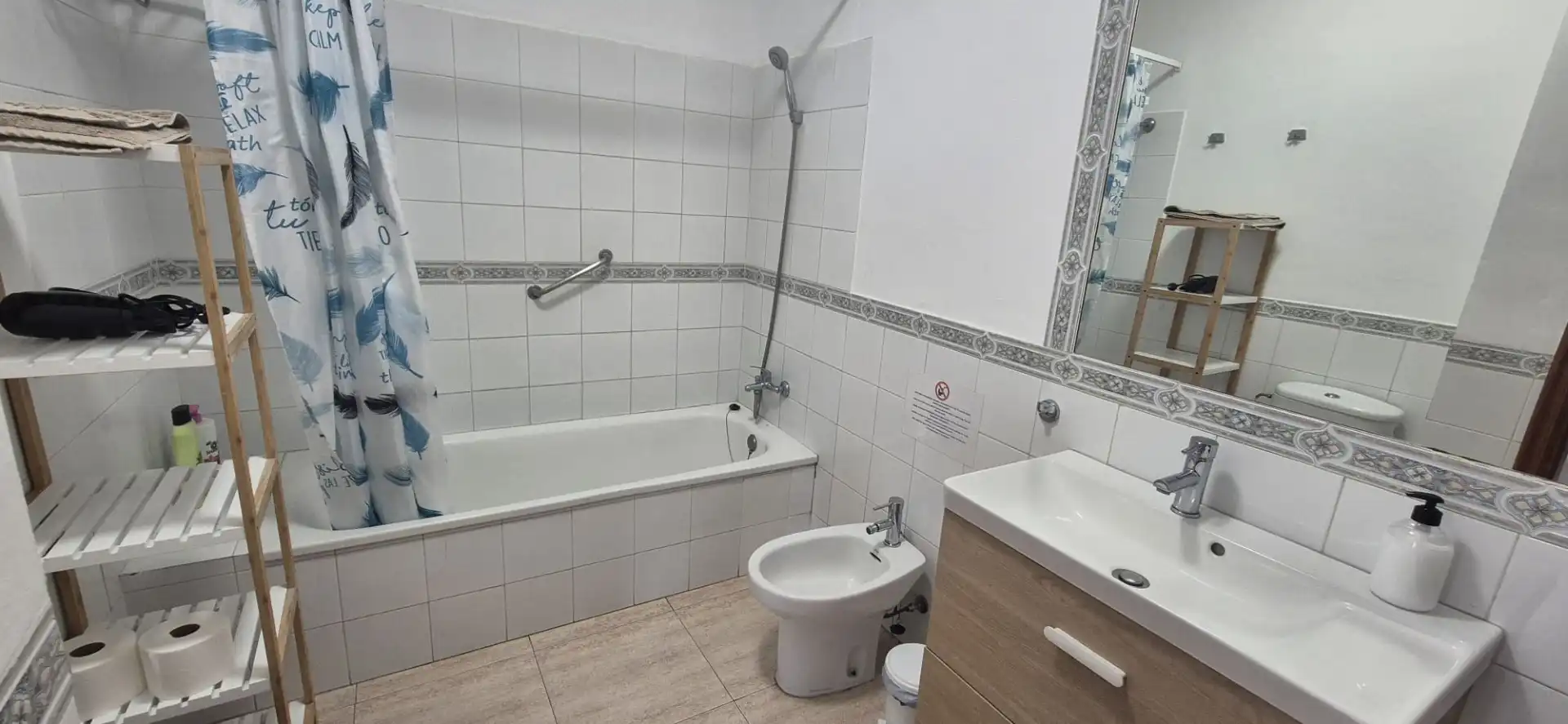 Bathroom of Flat for sale in Puerto de la Cruz  with Terrace, Furnished and Oven