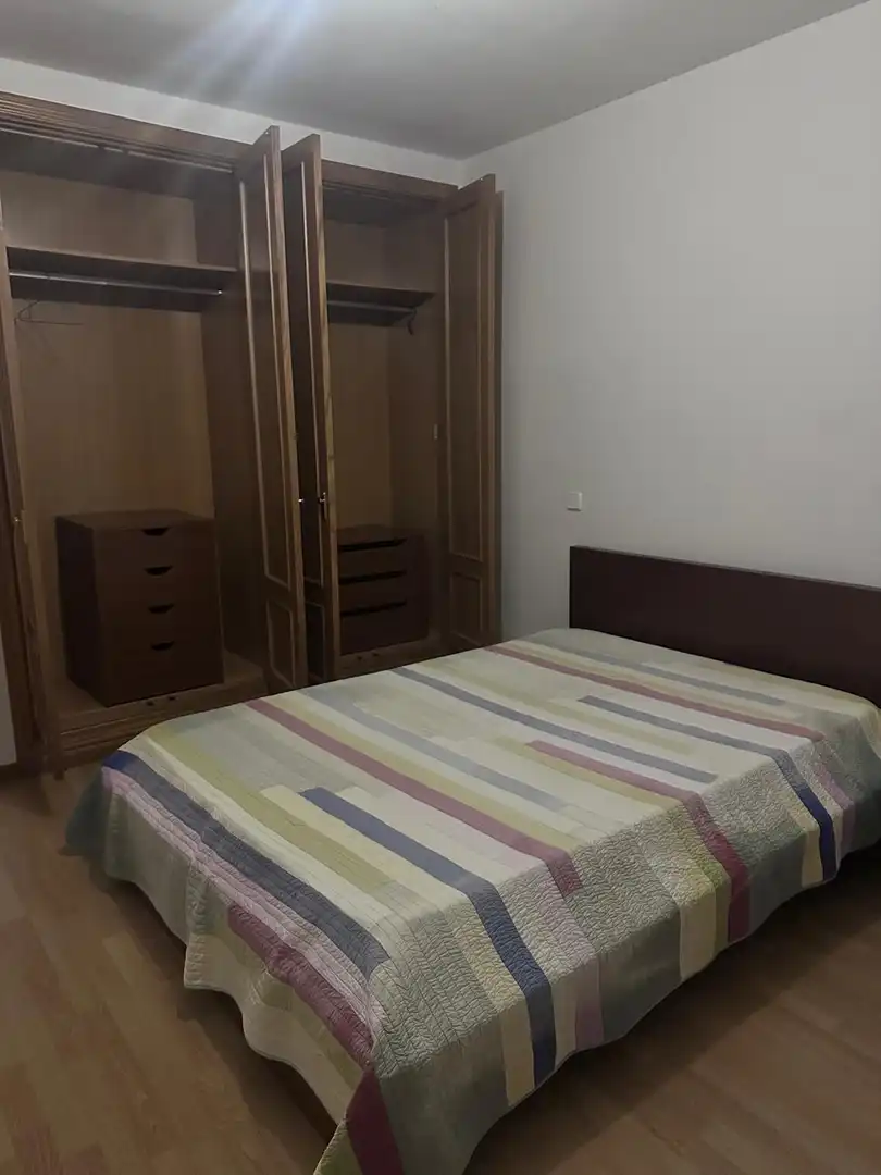 Dormitori de Pis en venda en Navalagamella amb Calefacció, Terrassa i Moblat