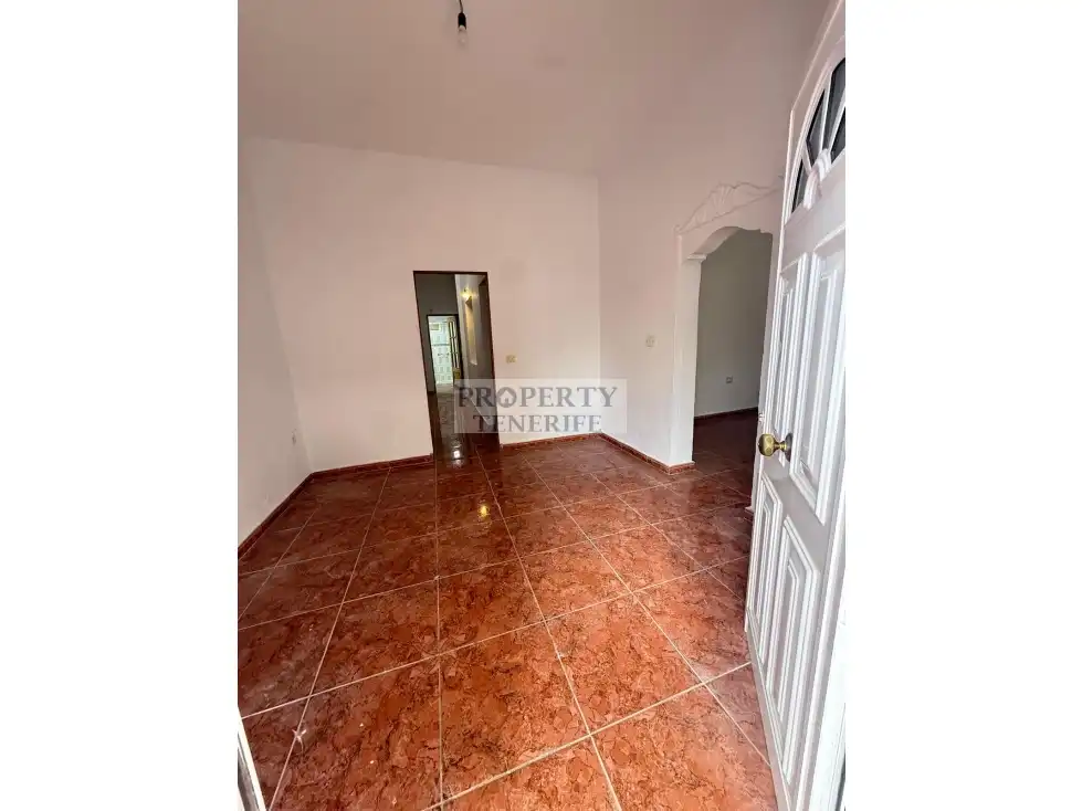 Haus oder Chalet zum Verkauf in Arona