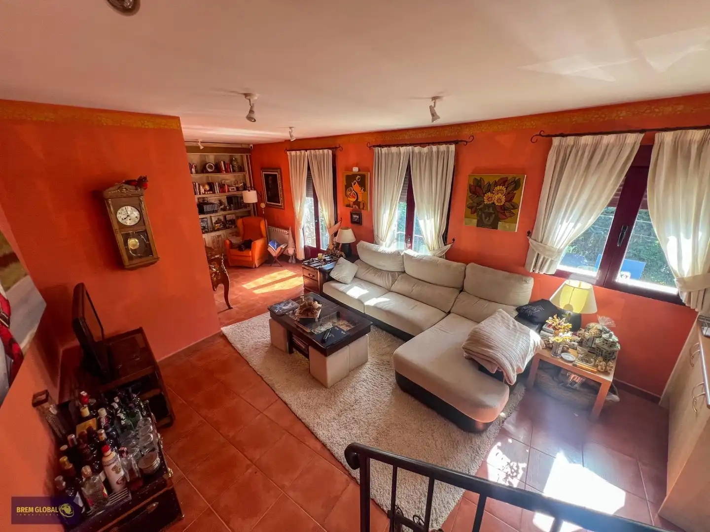 Sala d'estar de Dúplex en venda en La Cabrera amb Calefacció