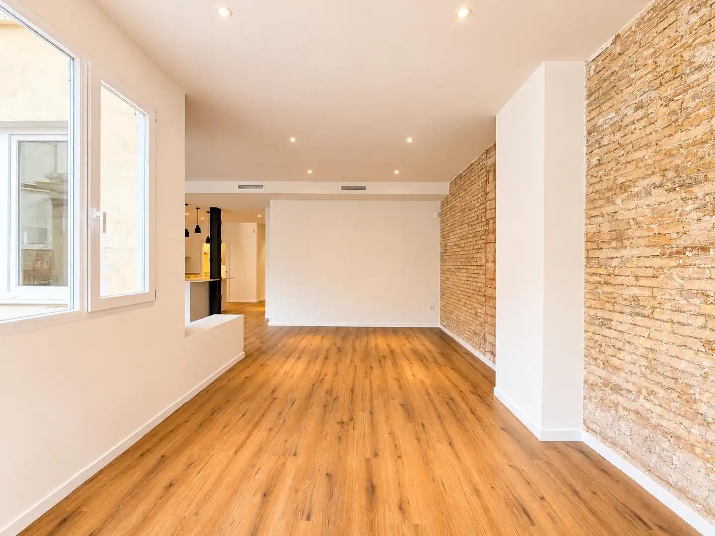 Flat for rent in Valencia  with Air Conditioner, Heating and Parquet flooring