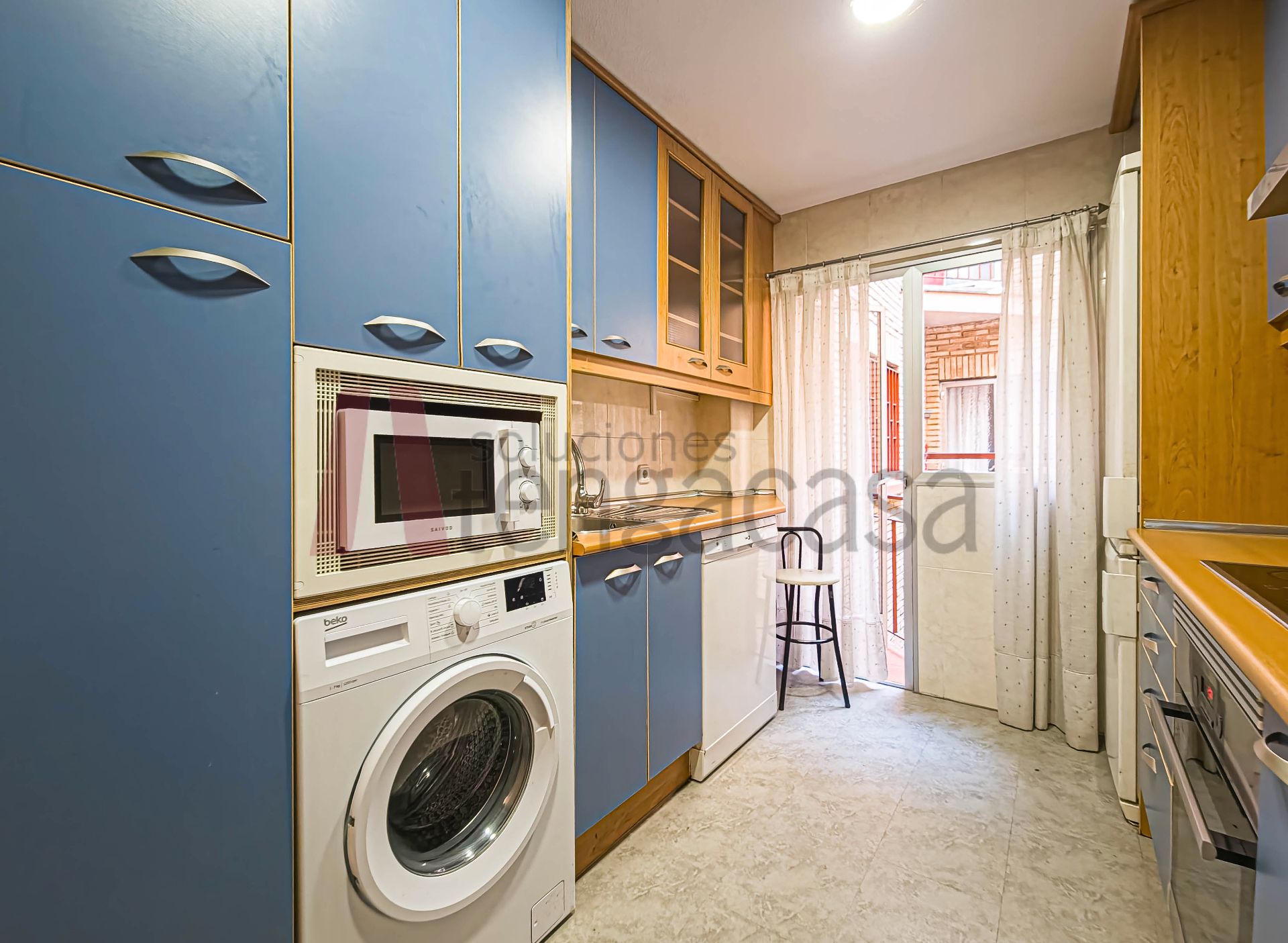 Kitchen of Flat for sale in  Madrid Capital  with Air Conditioner, Heating and Parquet flooring