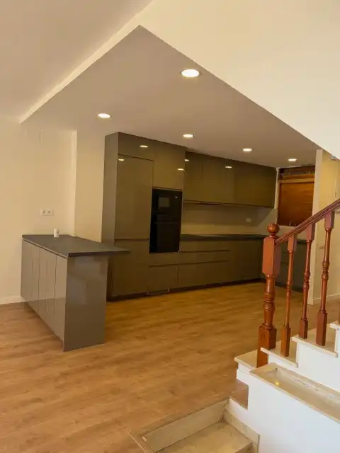 Cocina de Casa adosada de alquiler en Vilassar de Mar con Aire acondicionado, Calefacción y Jardín privado