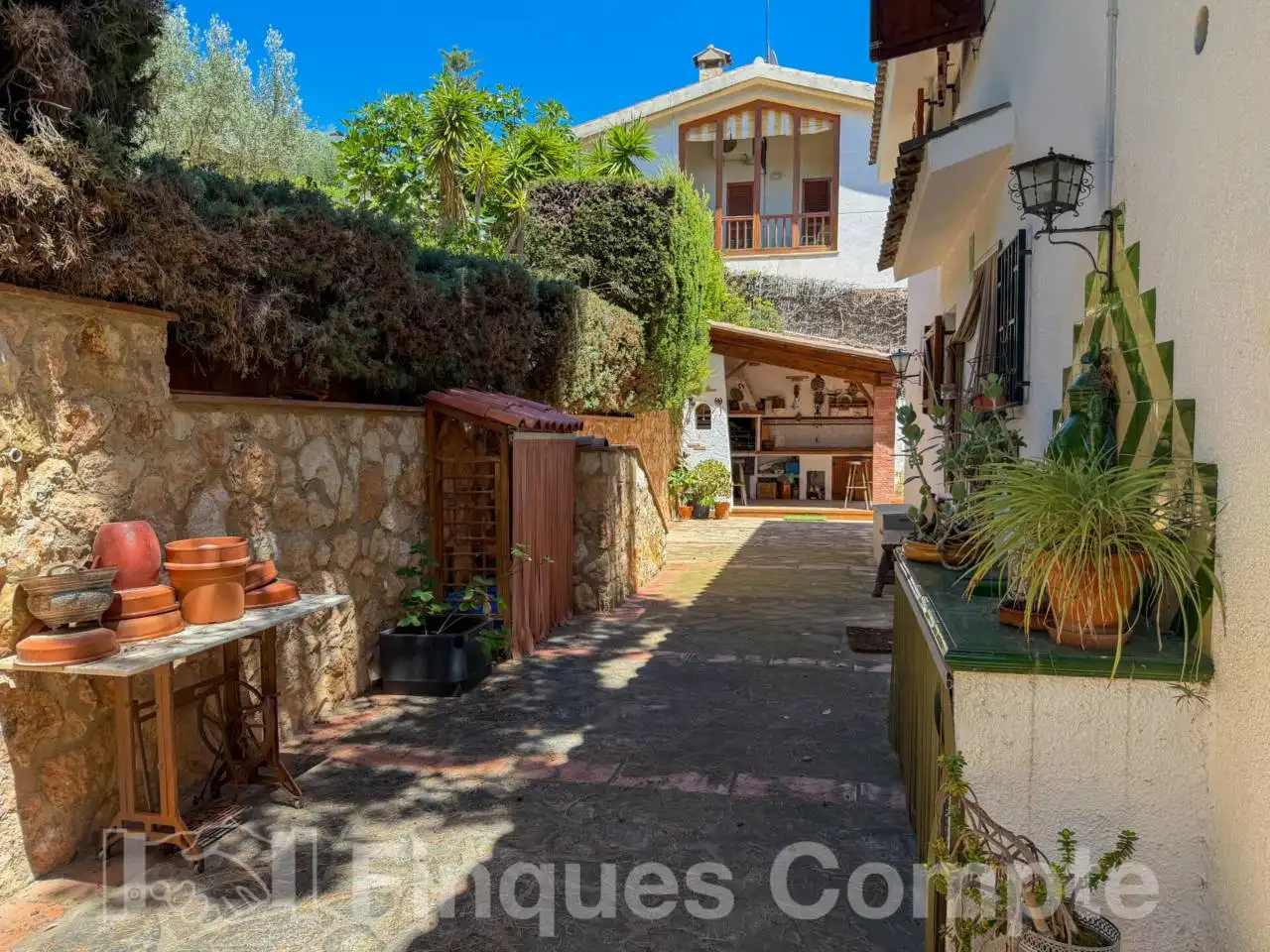 Vista exterior de Casa o xalet en venda en Roda de Berà amb Aire condicionat, Calefacció i Jardí privat