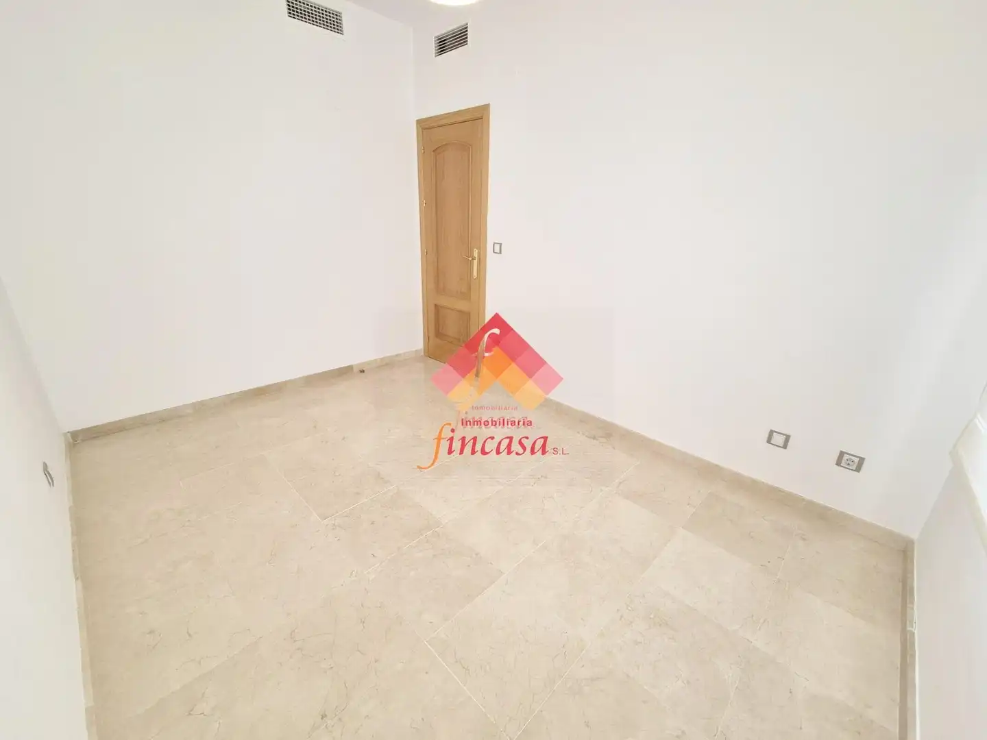 Casa adosada en venda en Ronda amb Aire condicionat, Calefacció i Moblat