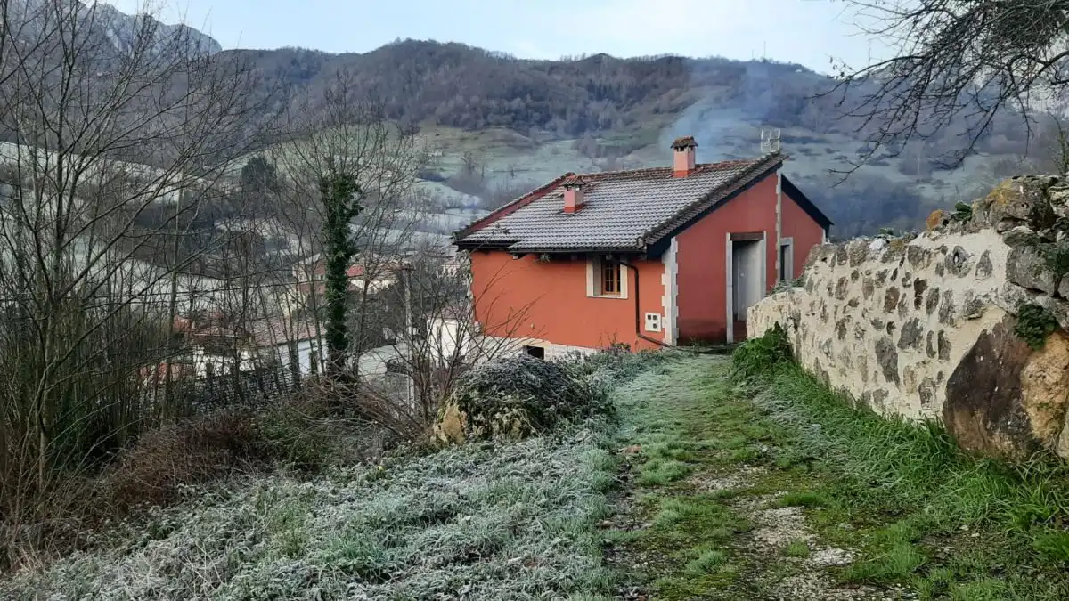 Vista exterior de Finca rústica en venta en Cabrales con Calefacción, Amueblado y Horno