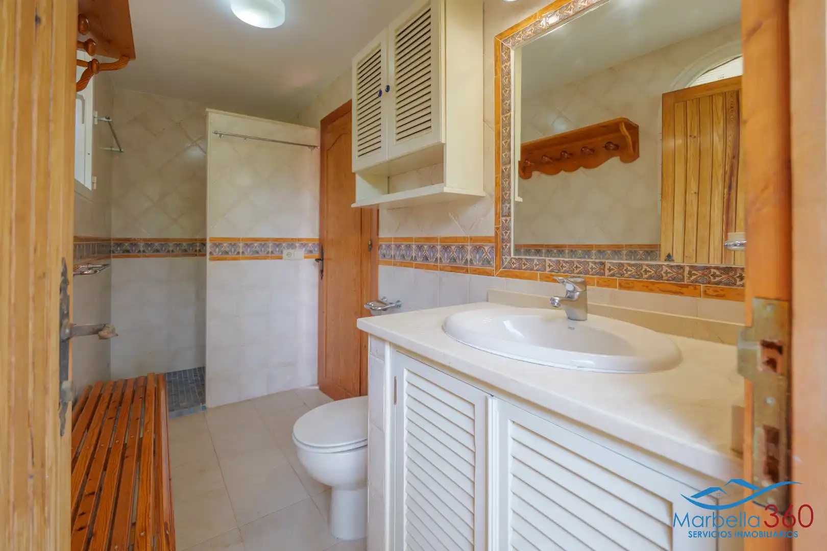 Baño de Casa o chalet en venta en Marbella con Aire acondicionado, Jardín privado y Terraza