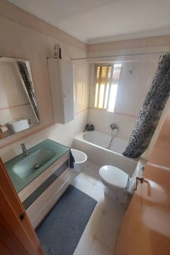 Bany de Apartament en venda en Alicante / Alacant amb Balcó