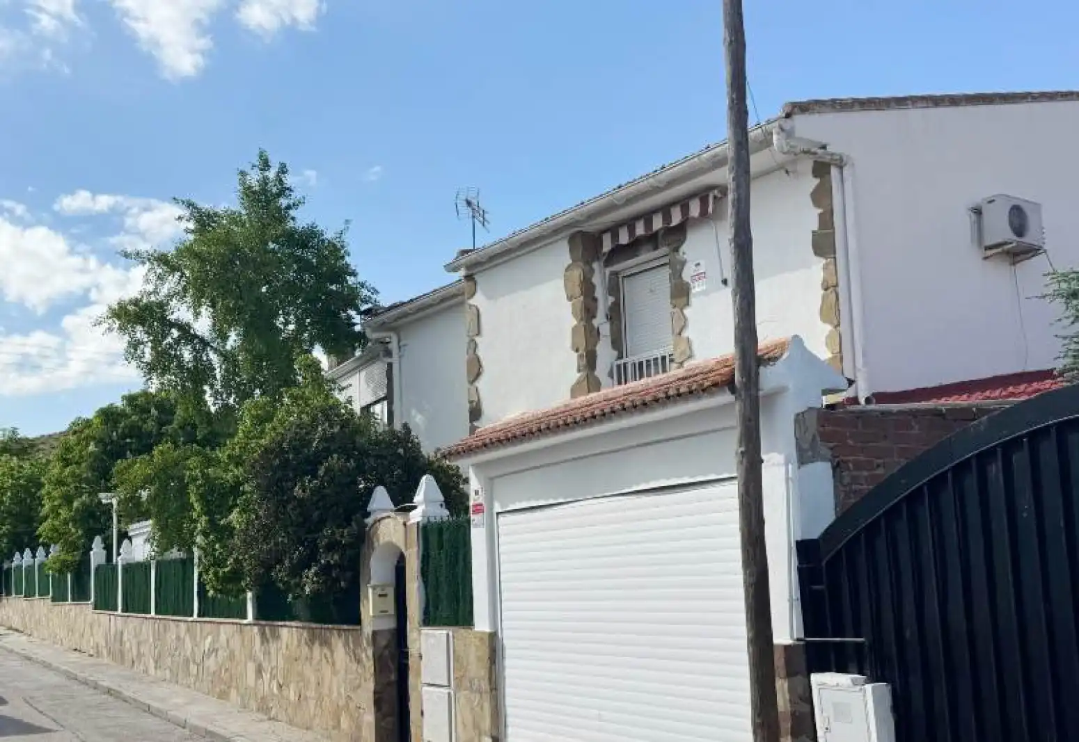 Vista exterior de Casa o chalet en venta en San Martín de la Vega con Aire acondicionado, Calefacción y Jardín privado