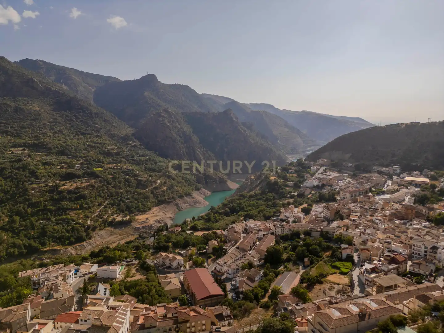 Vista exterior de Casa o chalet en venta en Güéjar Sierra con Jardín privado, Trastero y Piscina