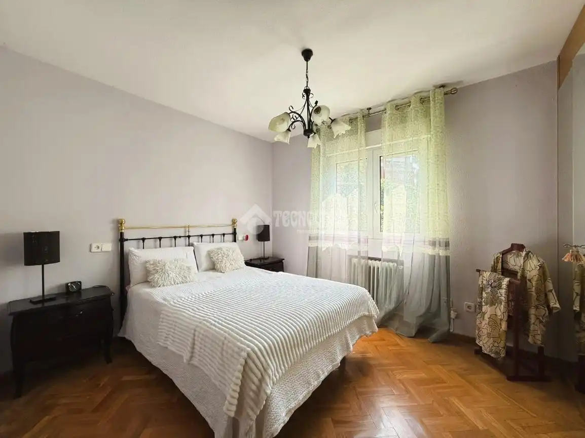Habitación de Casa adosada en venta en Móstoles