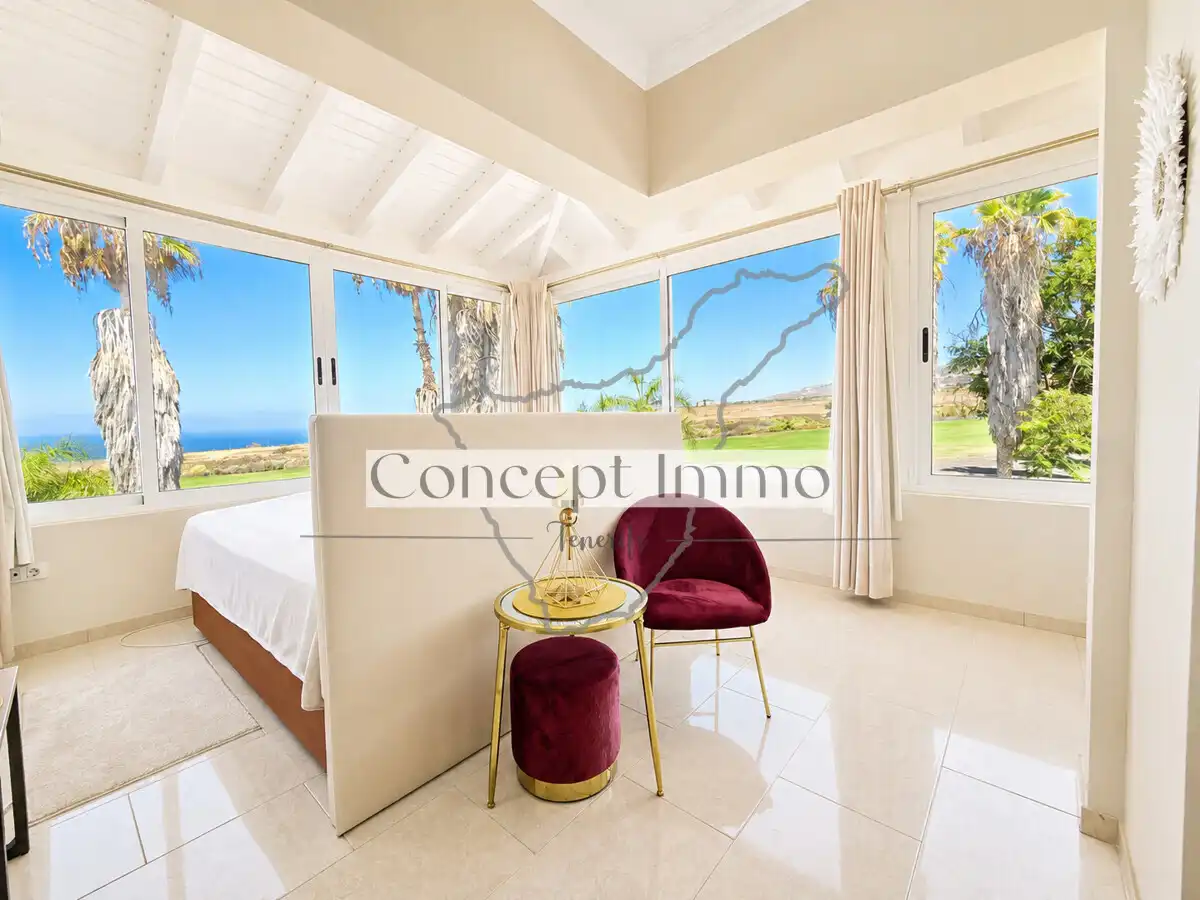 Detached homes for sale in Calle Tajore, Playa de Fañabé