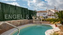 Piscina de Casa adosada en venda en Sant Pere de Ribes amb Terrassa, Piscina i Balcó